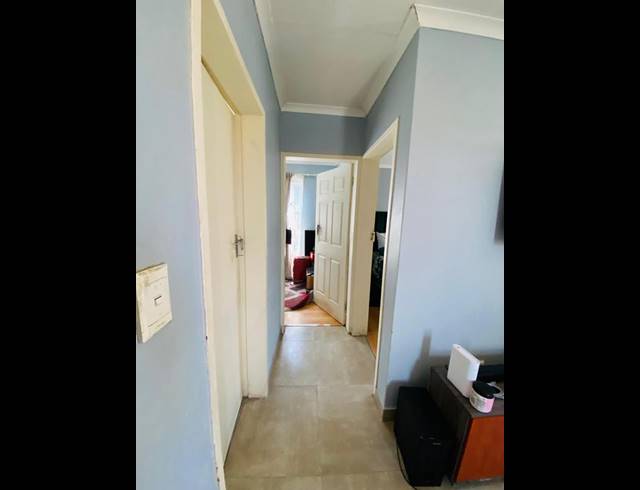 3 BEDROOM HOUSE FOR SALE IN COSMO CITY
